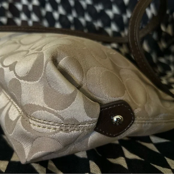Coach Brown and Tan Crossbody Bag - Picture 3 of 9